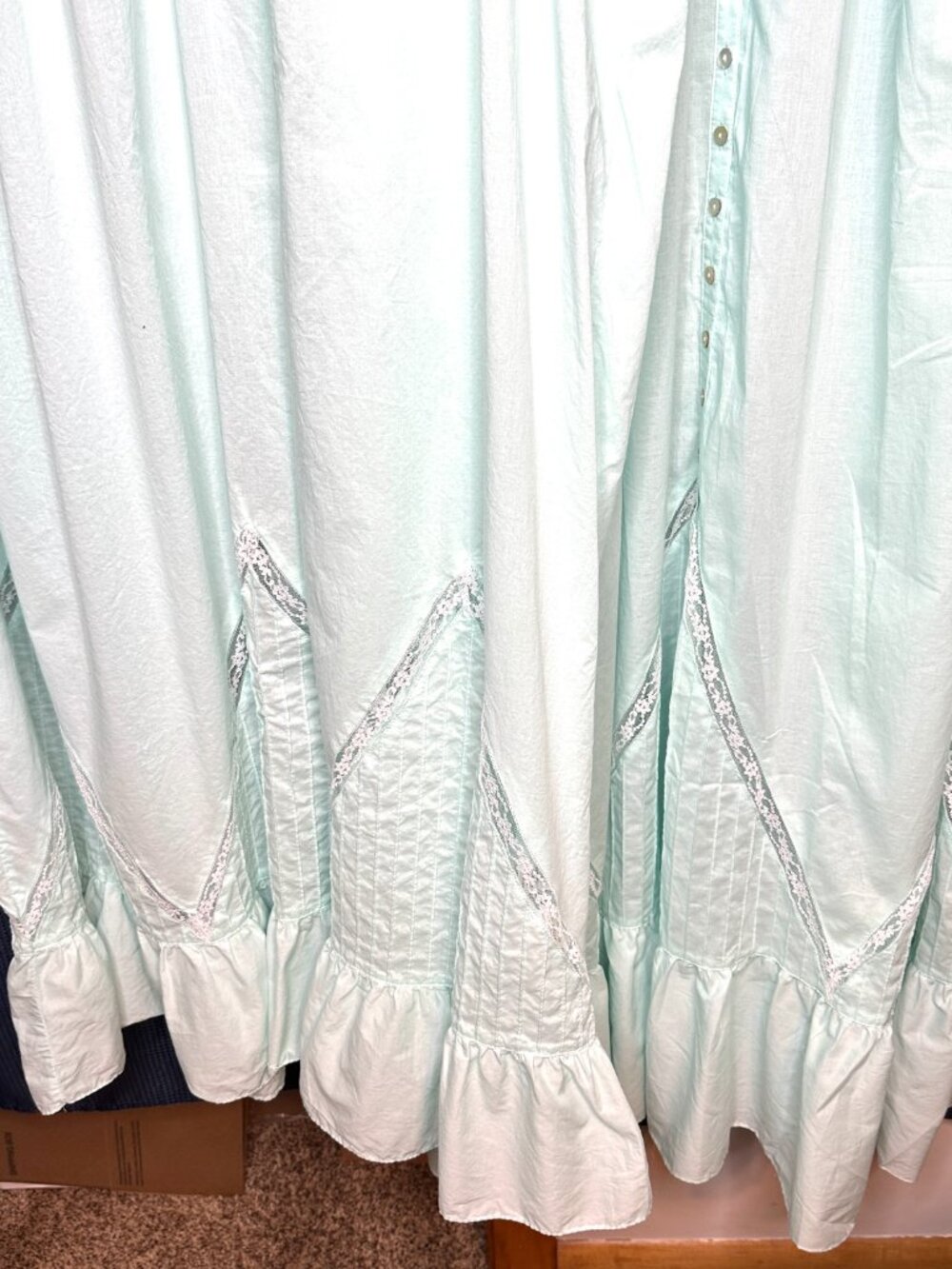 Eileen West Cotton Lawn Long Gown & Robe Set, X-Large Timeless Dainty Logo Soft - Picture 3 of 13